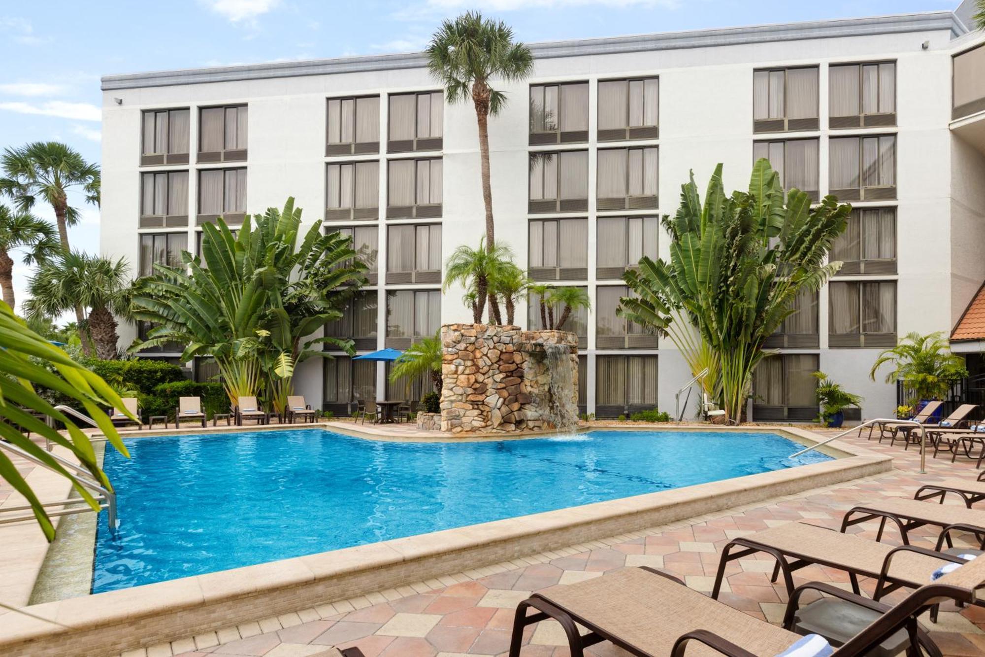 Doubletree By Hilton Fort Myers At Bell Tower Shops Kültér fotó