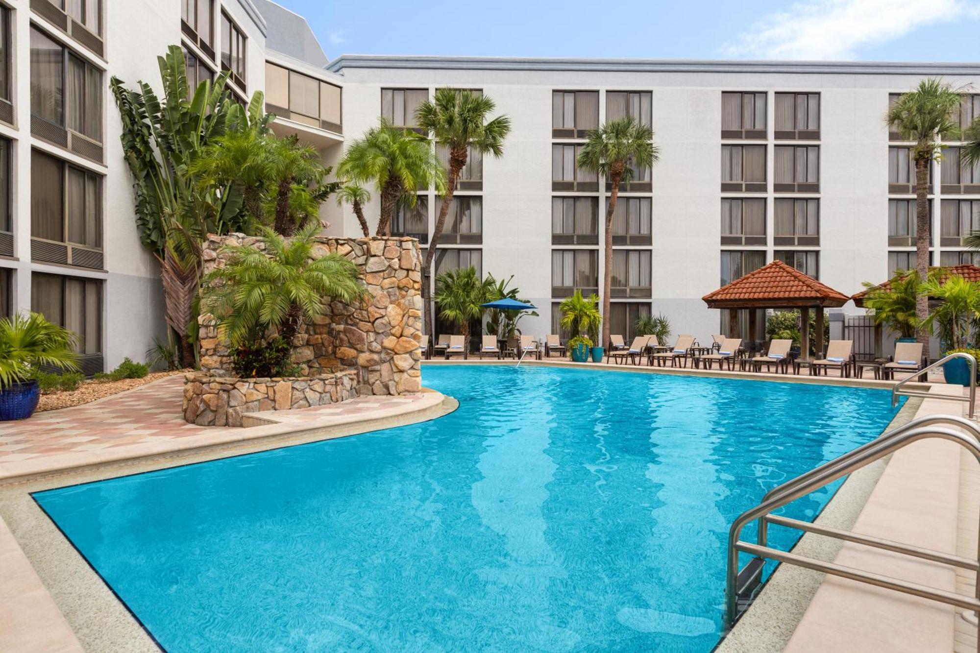 Doubletree By Hilton Fort Myers At Bell Tower Shops Kültér fotó